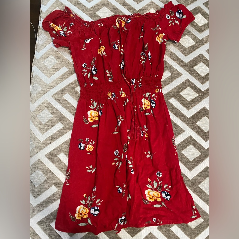 Shoulder dress